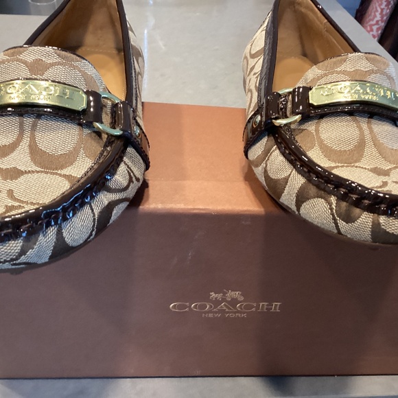 Women’s Coach Felisha Signature Khaki Monogram Loafers Size 8 M - Picture 7 of 7